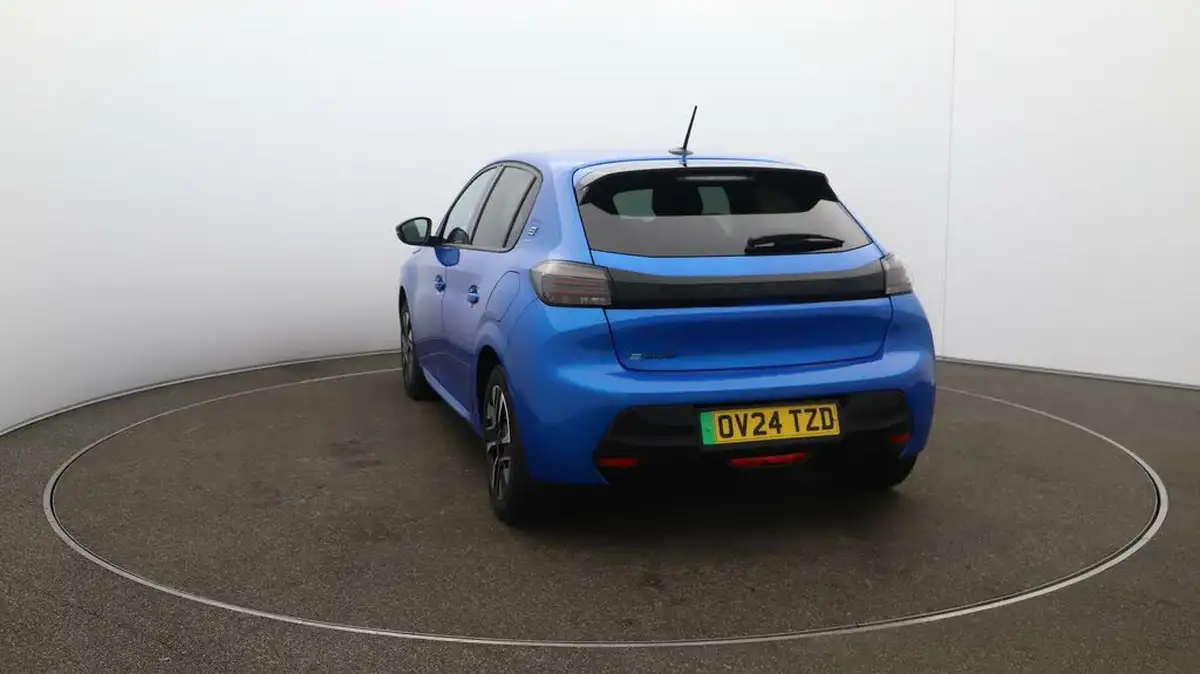 2024-peugeot-208-e-e-style-big-52