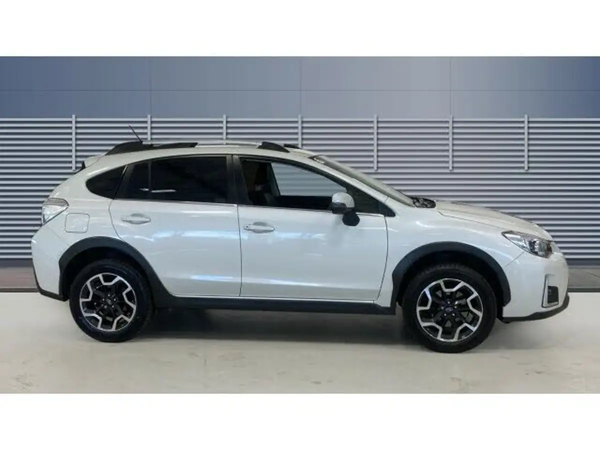 2016-subaru-xv-20i-se-premium-big-4