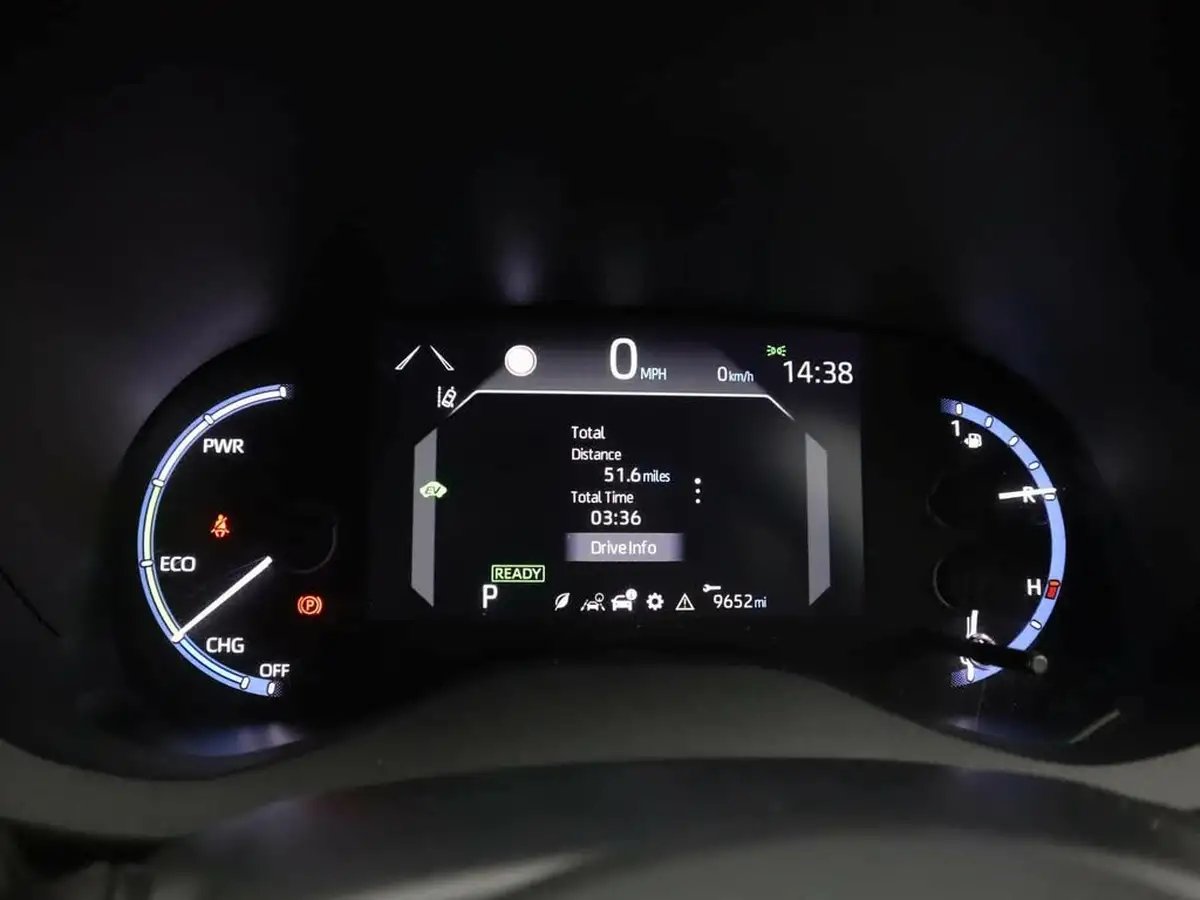 2022-toyota-yaris-15-vvt-i-design-panoramic-roof-big-16