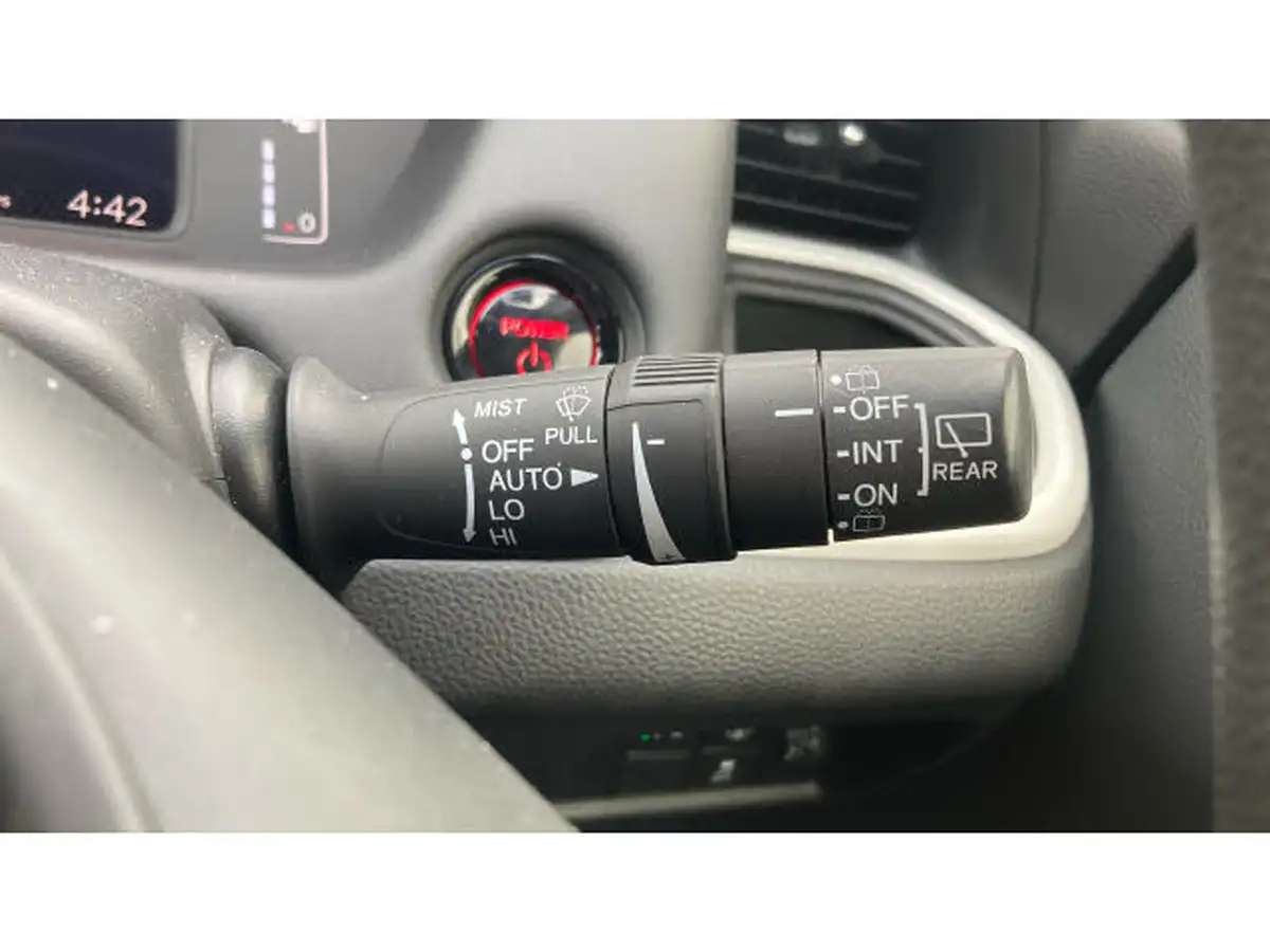 2021-honda-jazz-15-i-mmd-sr-107ps-big-25