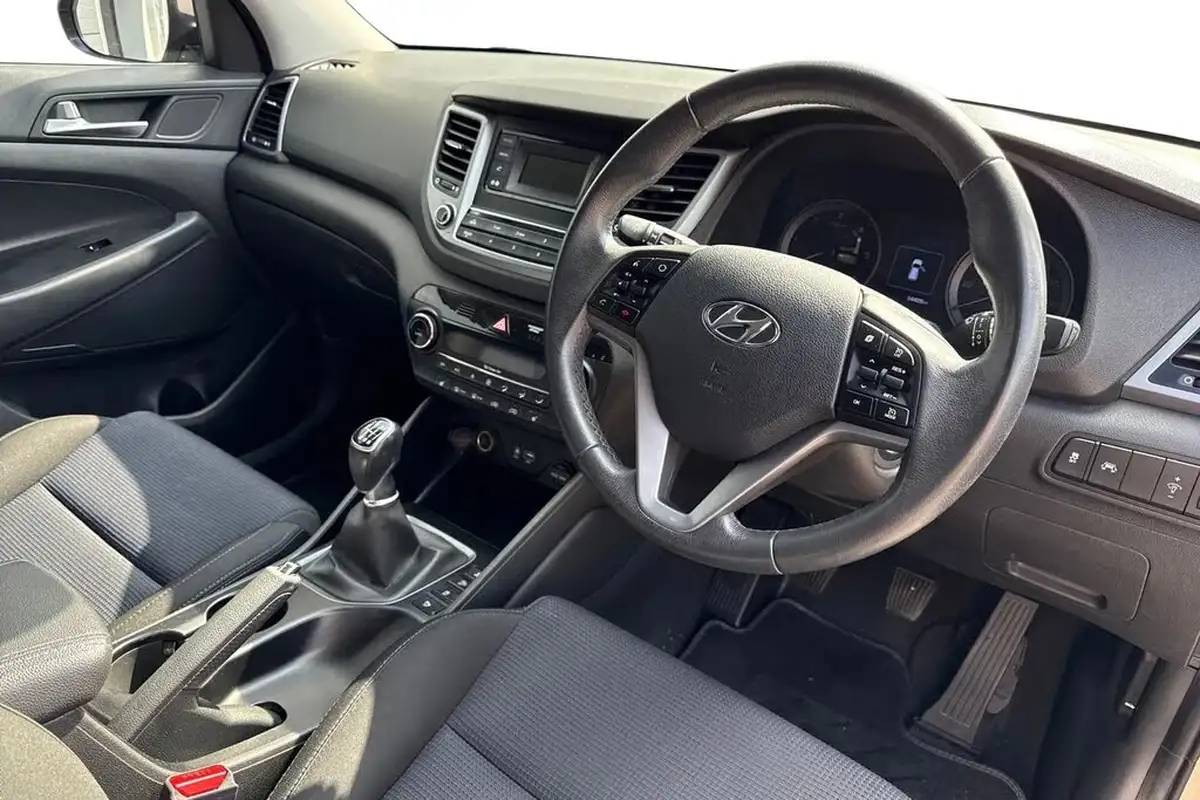 2015-hyundai-tucson-17crdi-blue-drive-se-big-13