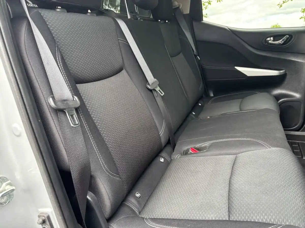 2021-nissan-navara-23dci-tt-n-connecta-8-navi-auto-big-11