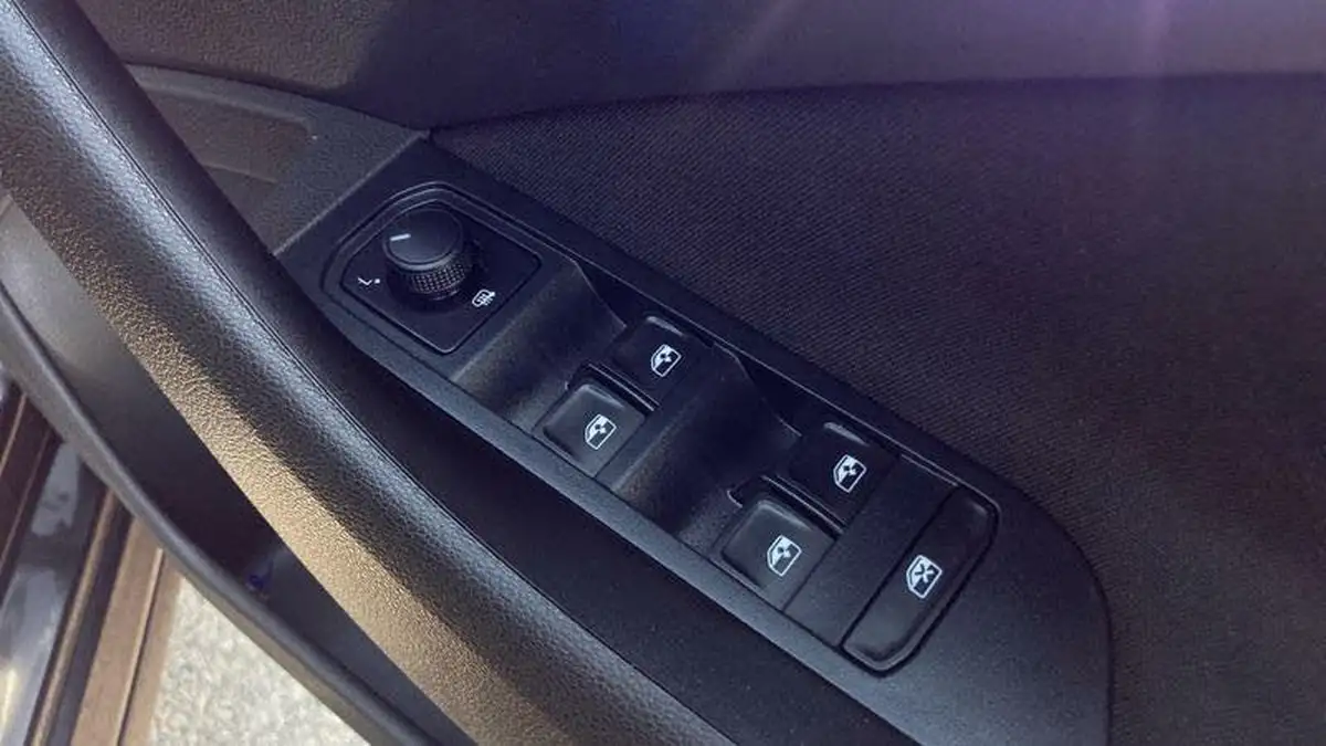 2024-skoda-kamiq-10-tsi-monte-carlo-110ps-dsg-big-20
