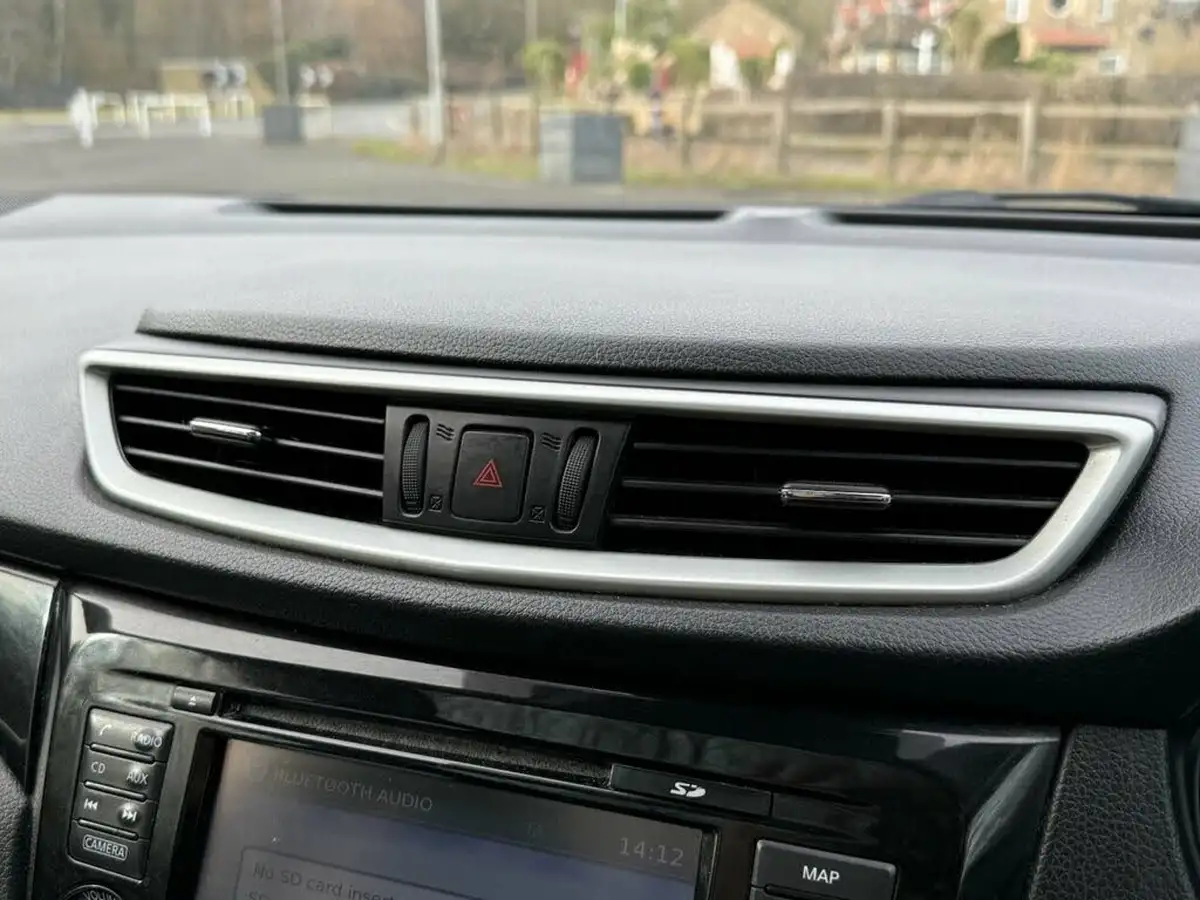 2016-nissan-qashqai-16dci-tekna-big-24