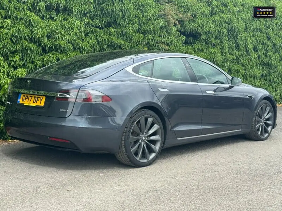2017-tesla-model-s-e-100d-big-2
