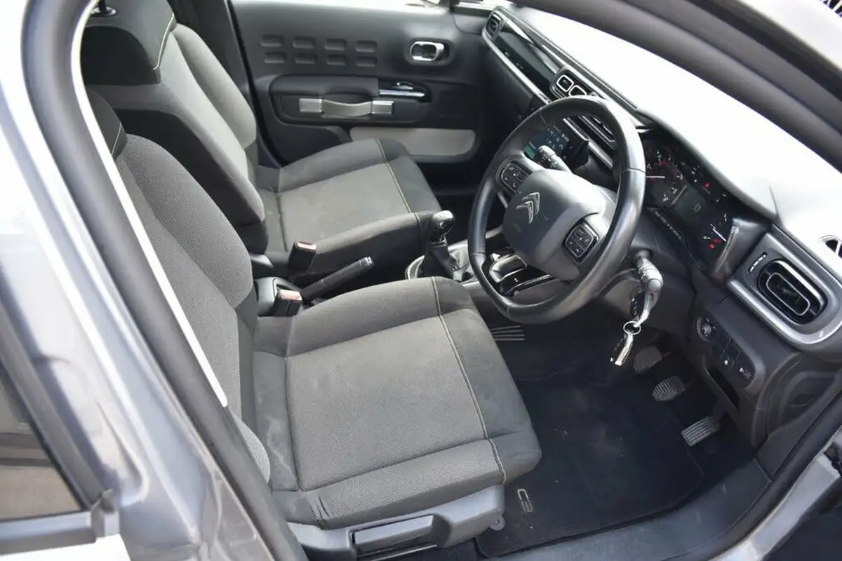 2021-citroen-c3-12-puretech-flair-83ps-big-1
