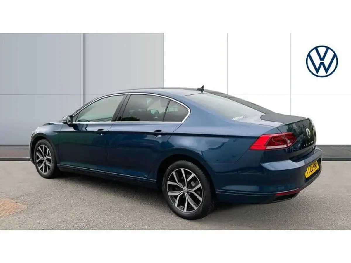 2020-volkswagen-passat-15-tsi-sel-saloon-4d-big-2