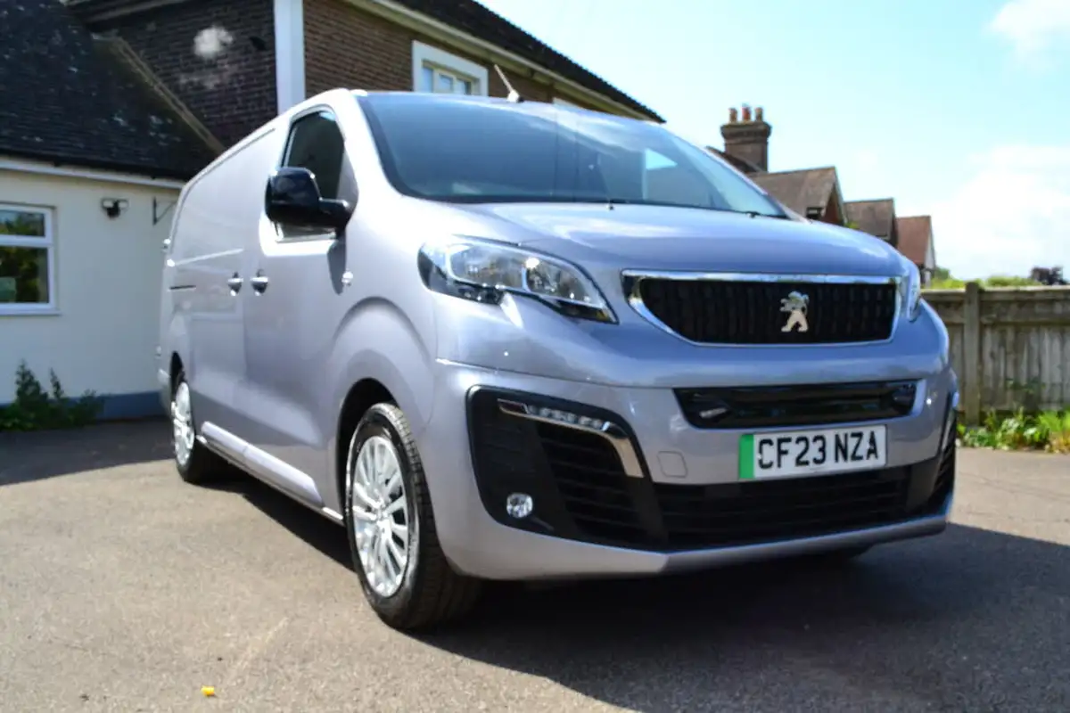 2023-peugeot-expert-e-asphalt-premium-long-75kwh-big-0
