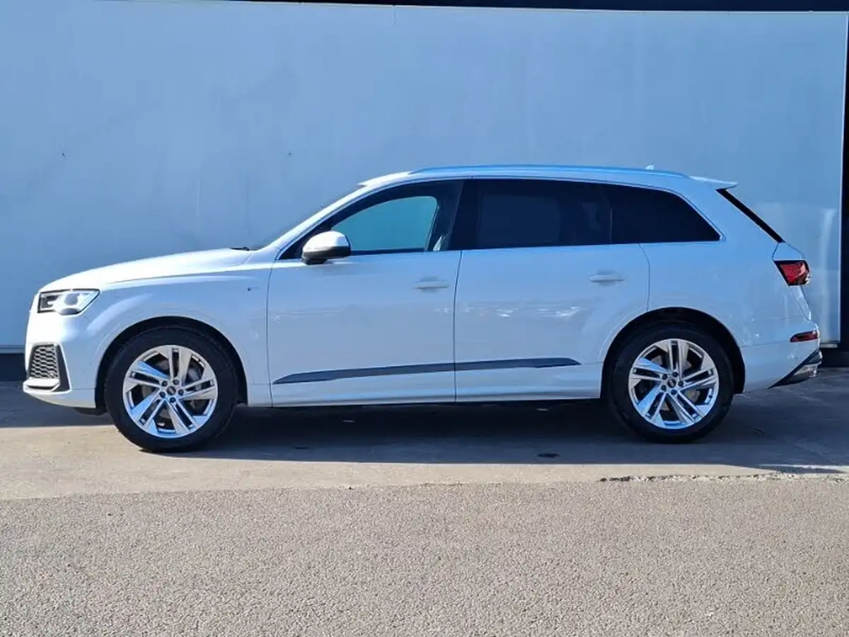 2023-audi-q7-30-55-tfsi-s-line-big-3
