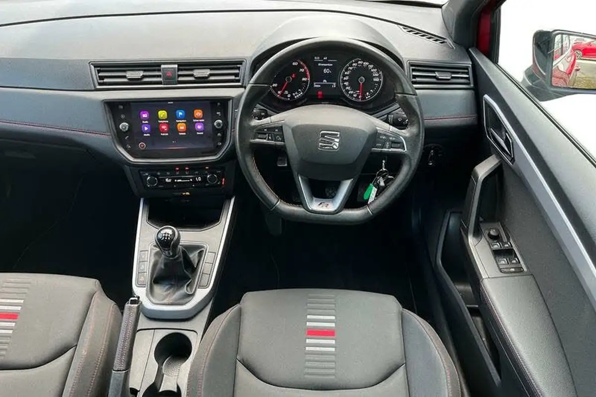 2021-seat-arona-10-tsi-fr-red-edition-big-10
