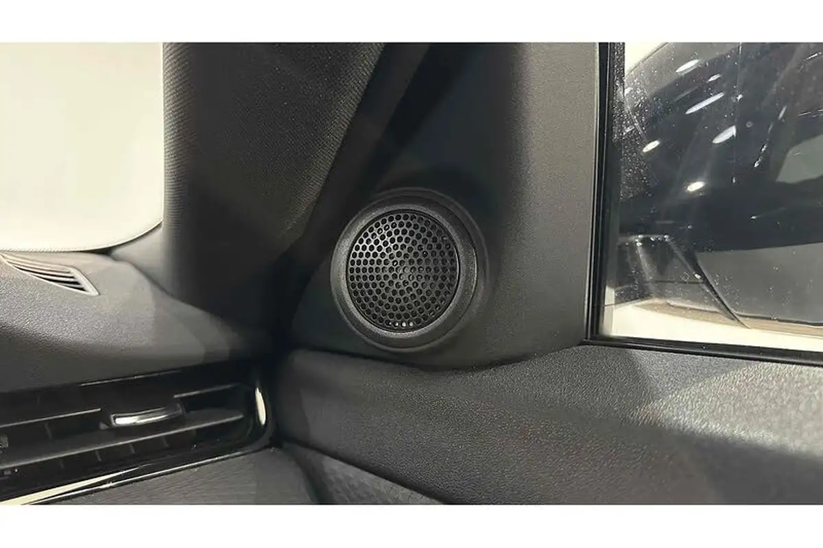 2022-land-rover-range-rover-evoque-20-d200-r-dynamic-s-big-35