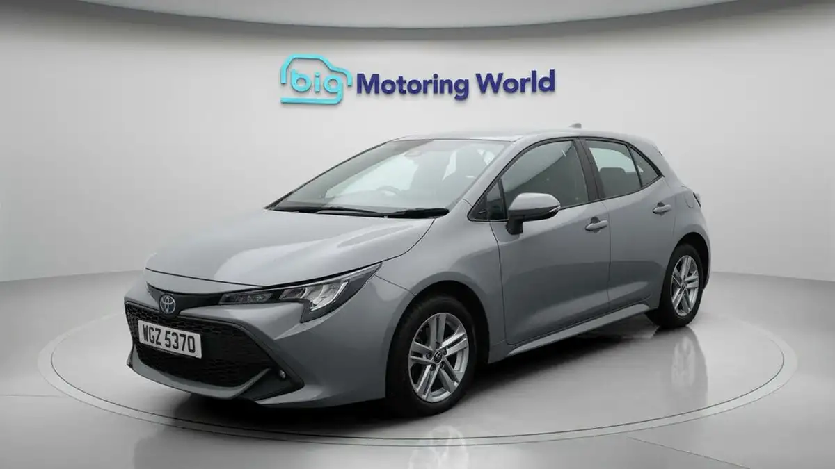 2022-toyota-corolla-18-vvt-i-icon-120bhp-trk-hatchback-5d-big-3