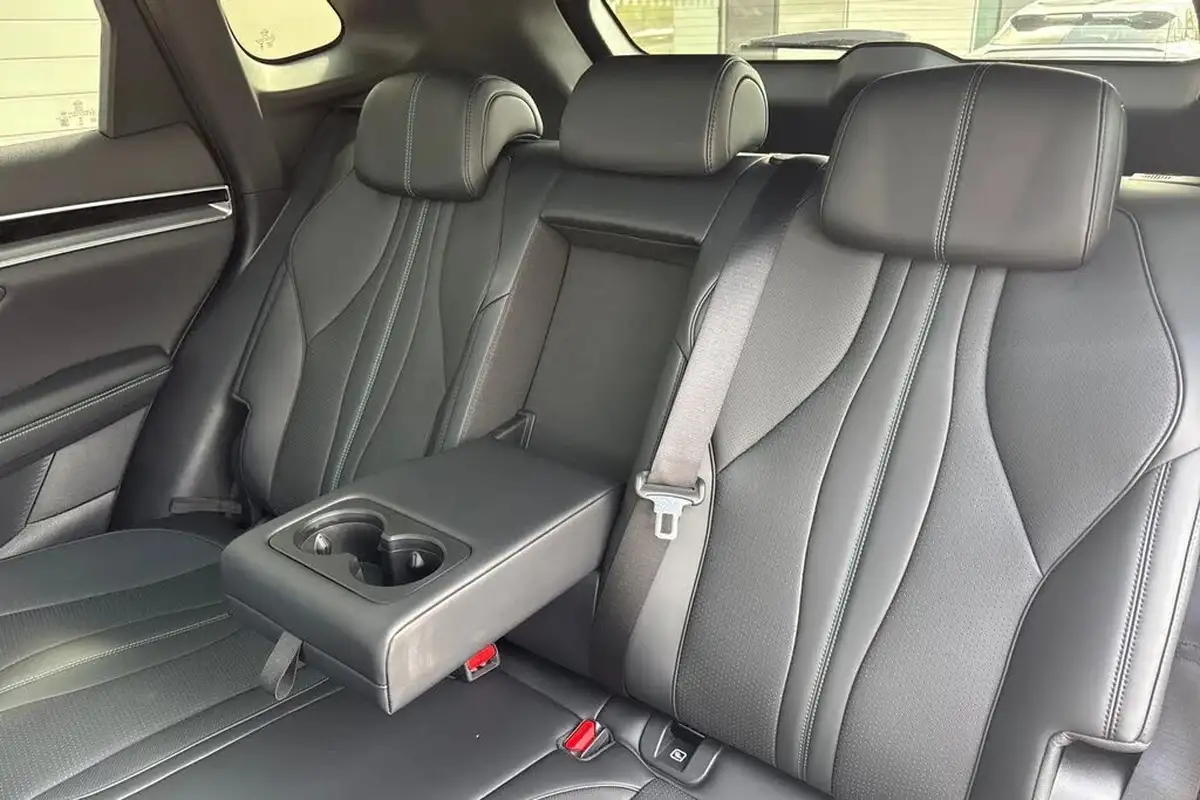 2025-byd-seal-15-boost-big-12