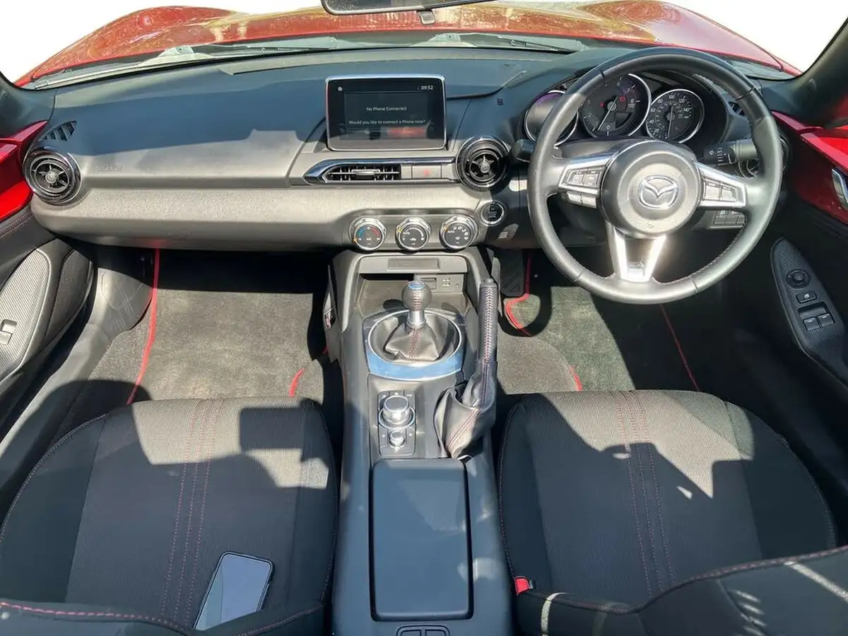 2017-mazda-mx-5-20-se-l-convertible-big-9