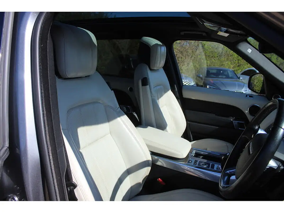 2018-land-rover-range-rover-sport-30-sd-v6-hse-sd-v6-big-13