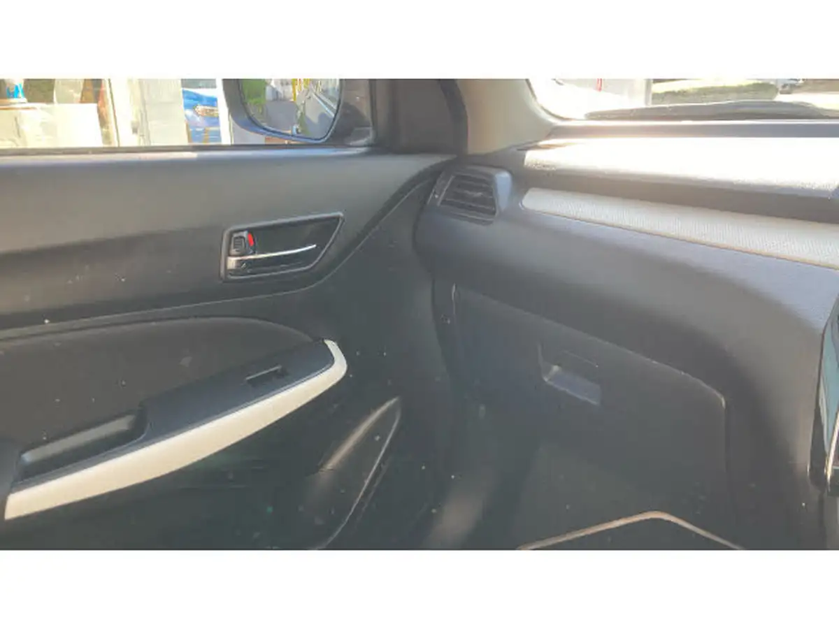 2018-suzuki-swift-10-boosterjet-sz-t-111ps-big-37