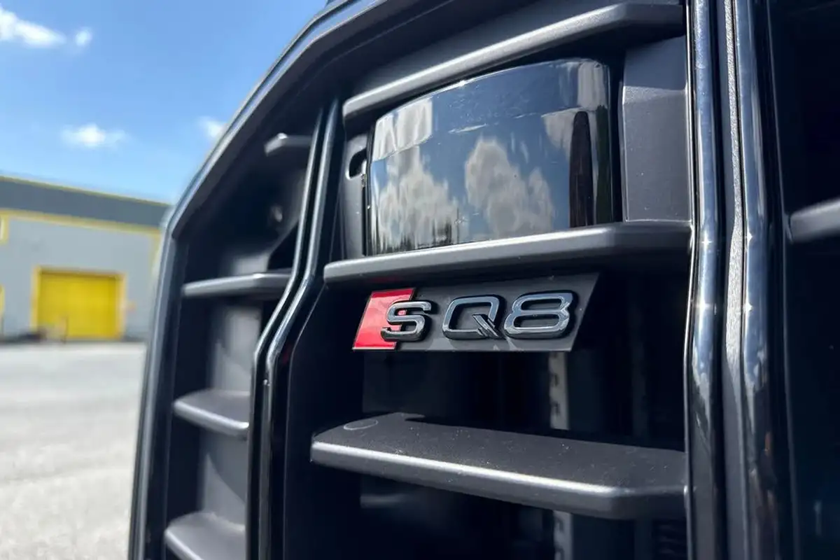 2022-audi-sq8-40-tfsi-black-edition-big-27