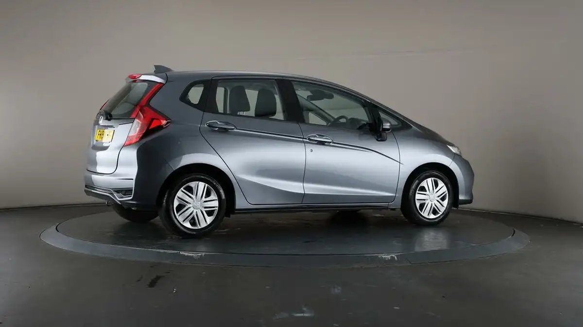 2019-honda-jazz-13-i-vtec-s-big-59