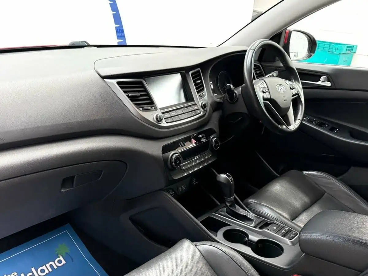 2017-hyundai-tucson-17crdi-blue-drive-premium-141ps-dct-big-3