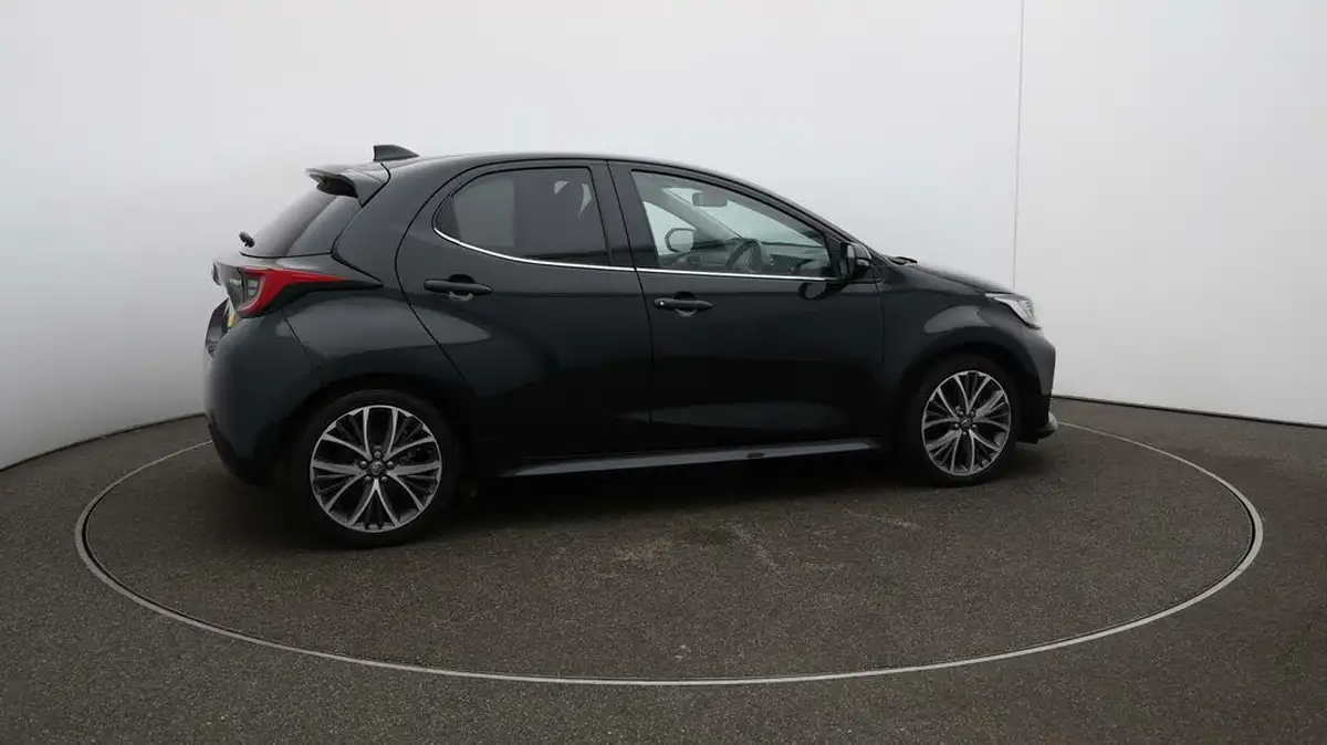 2022-toyota-yaris-15-vvt-i-excel-big-50