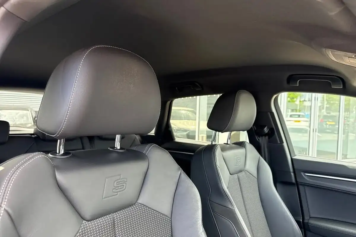 2019-audi-q3-20-40-tfsi-s-line-big-23