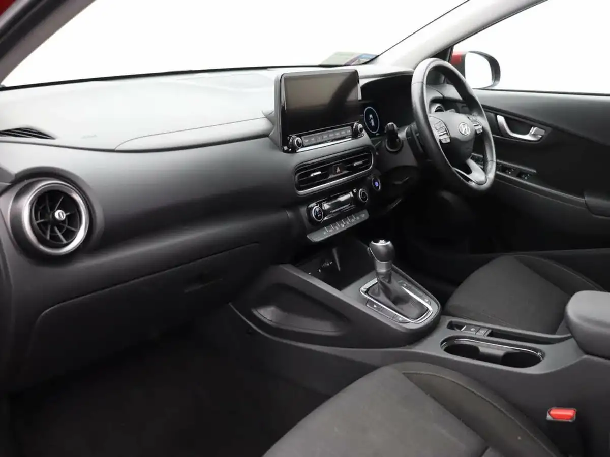 2022-hyundai-kona-16-gdi-premium-big-10