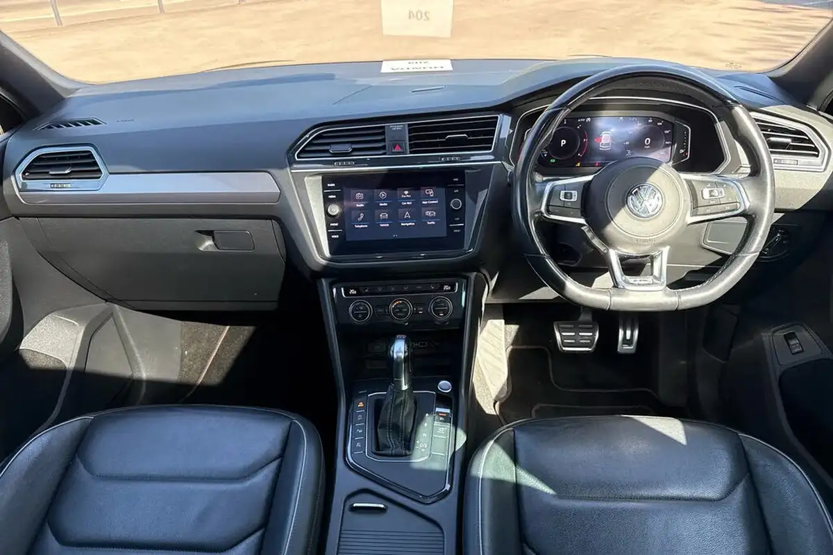 2019-volkswagen-tiguan-20tdi-r-line-tech-150ps-dsg-big-9