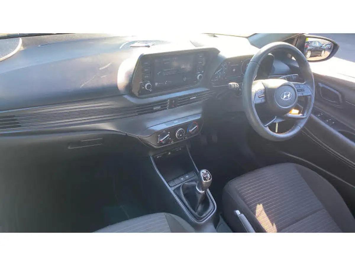 2022-hyundai-i20-10-t-gdi-se-connect-eclutch-imt-big-8