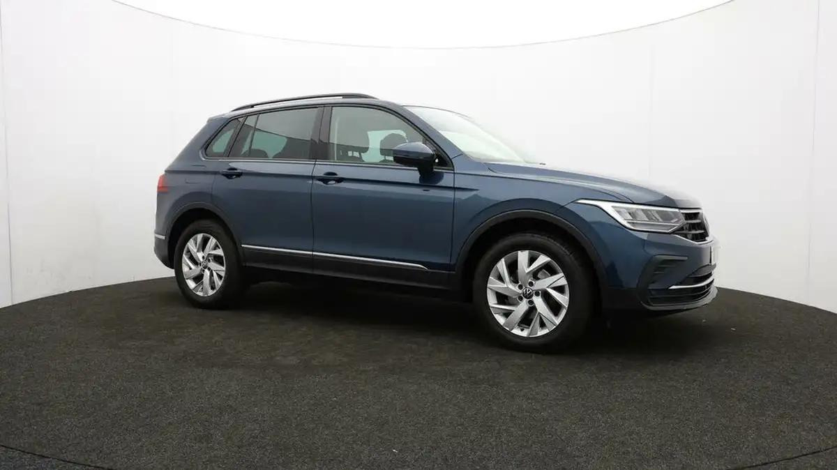 2022-volkswagen-tiguan-15-tsi-life-150ps-big-44