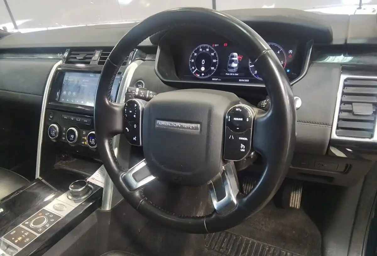 2019-land-rover-discovery-30-sd6-commercial-hse-big-1