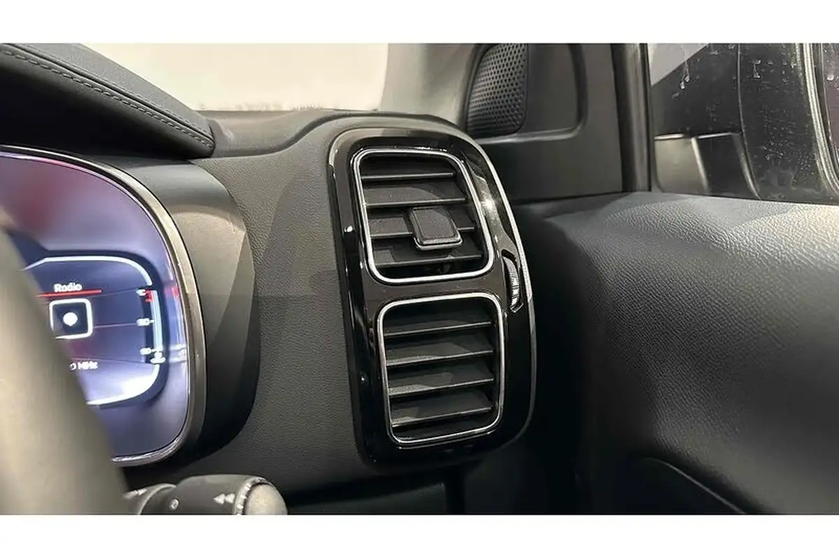 2020-citroen-c5-aircross-12-puretech-flair-plus-eat8-big-32