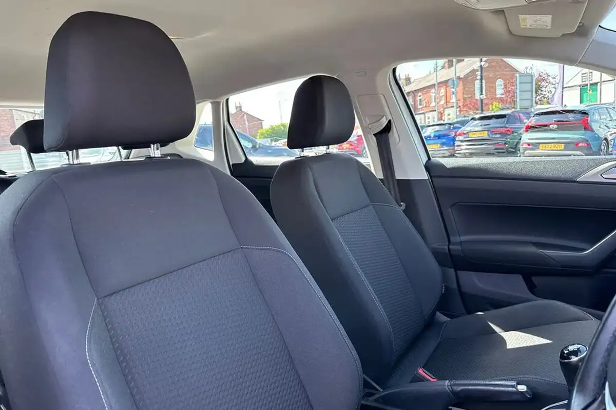 2019-volkswagen-polo-10-se-65ps-evo-ss-big-23