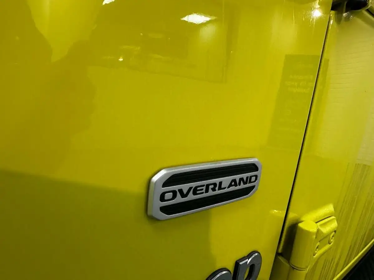 2023-jeep-wrangler-20-gme-overland-big-33