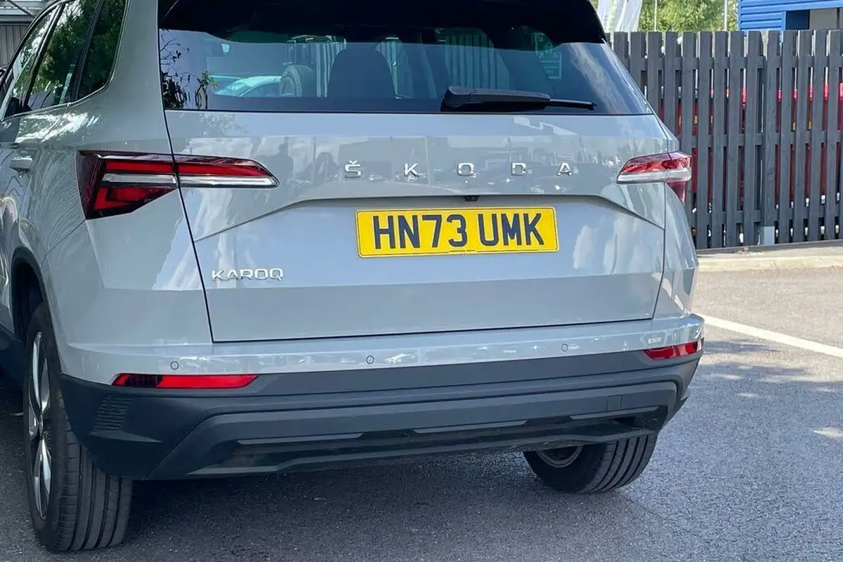 2023-skoda-karoq-15-tsi-se-l-dsg-big-16