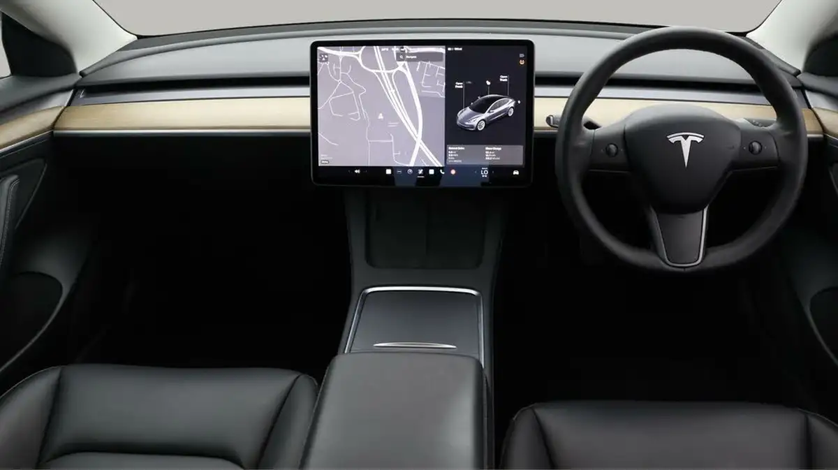 2021-tesla-model-3-e-long-range-4x4-big-12