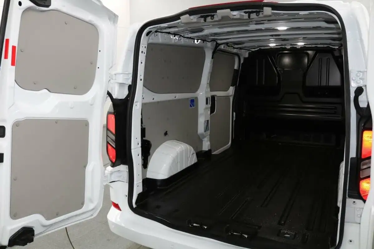 2024-ford-transit-custom-20tdci-320-l2h1-limited-136pseu6e-panel-van-1996cc-auto-big-16