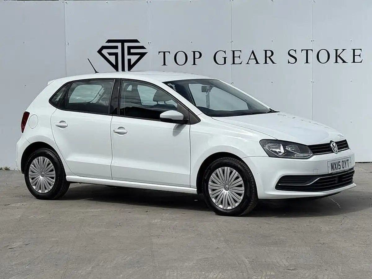 2015-volkswagen-polo-big-0