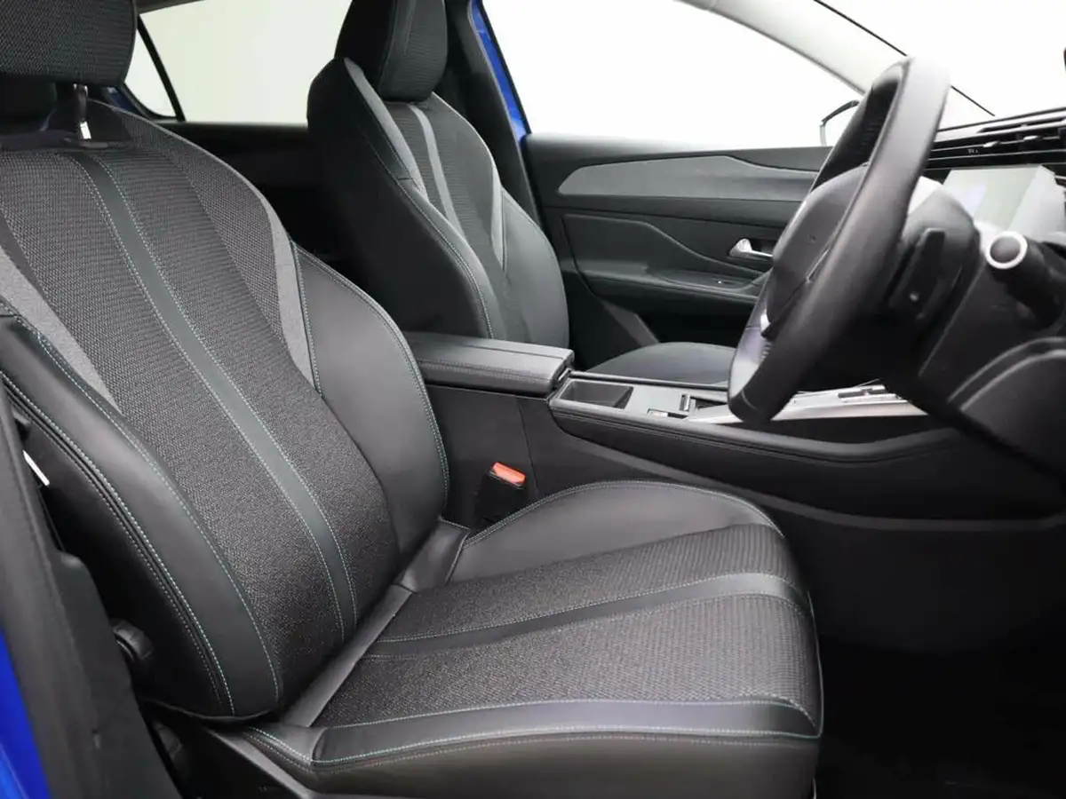 2023-peugeot-308-12-puretech-allure-premium-130ps-big-10