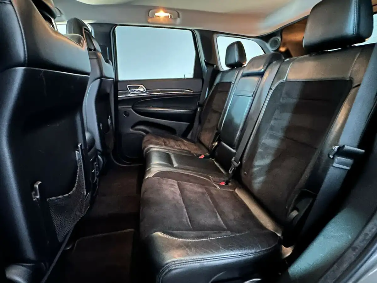 2013-jeep-grand-cherokee-big-15