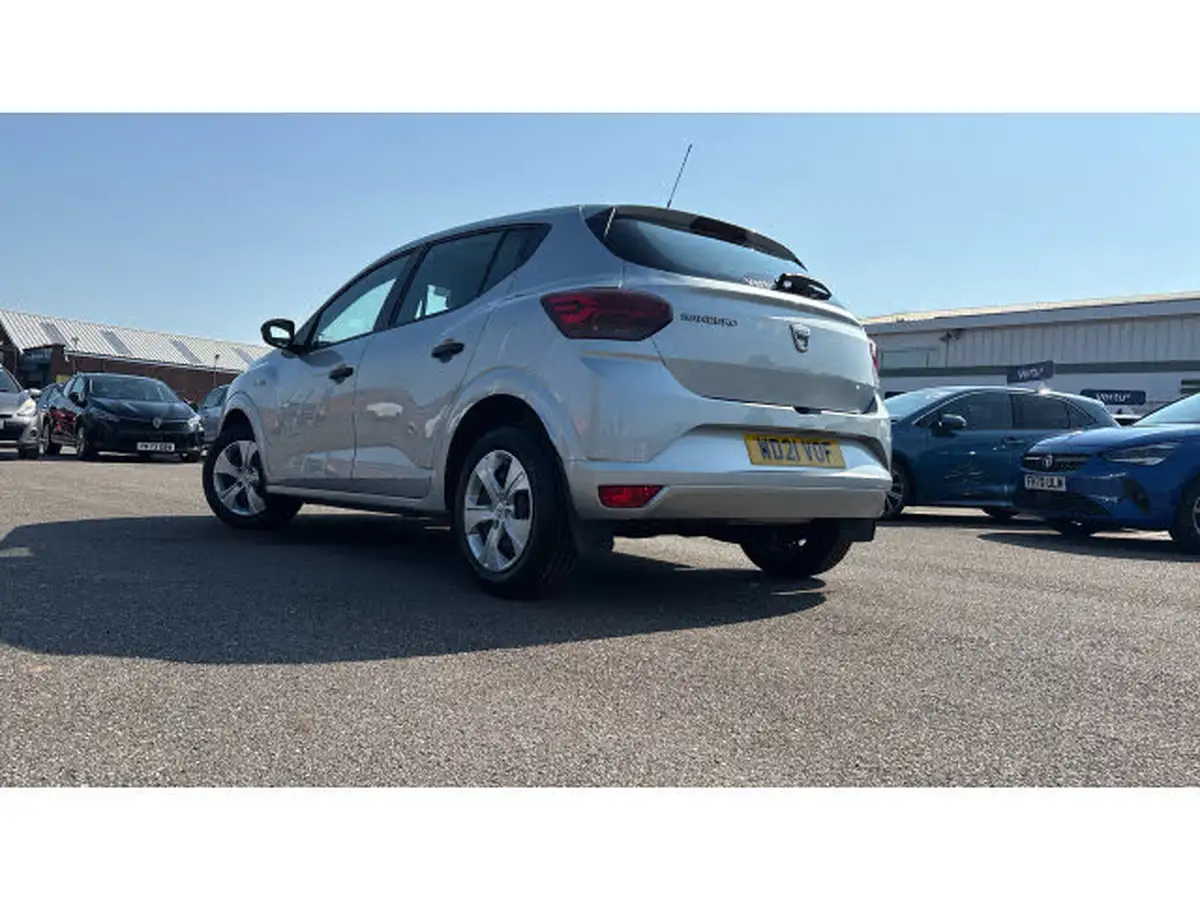 2021-dacia-sandero-10-sce-essential-big-24