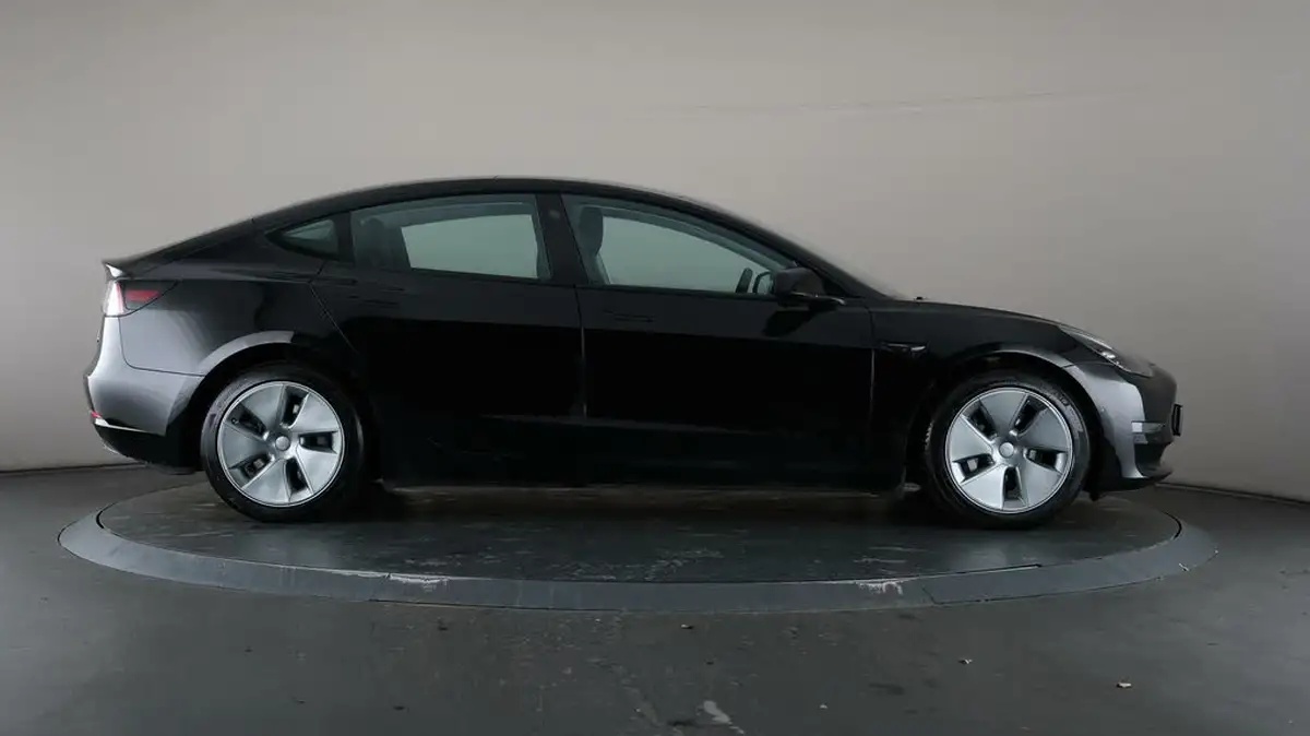 2021-tesla-model-3-e-long-range-awd-big-60