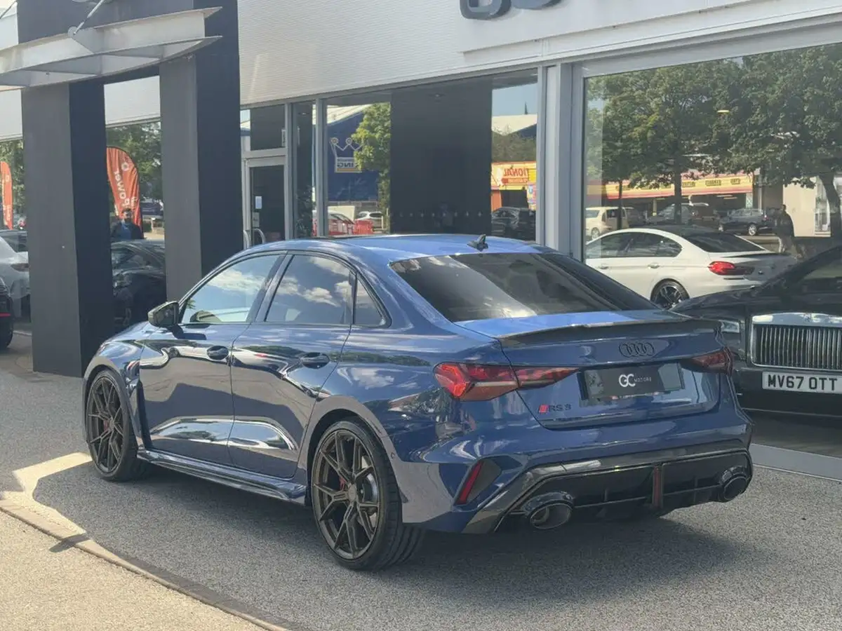 2025-audi-rs3-big-4