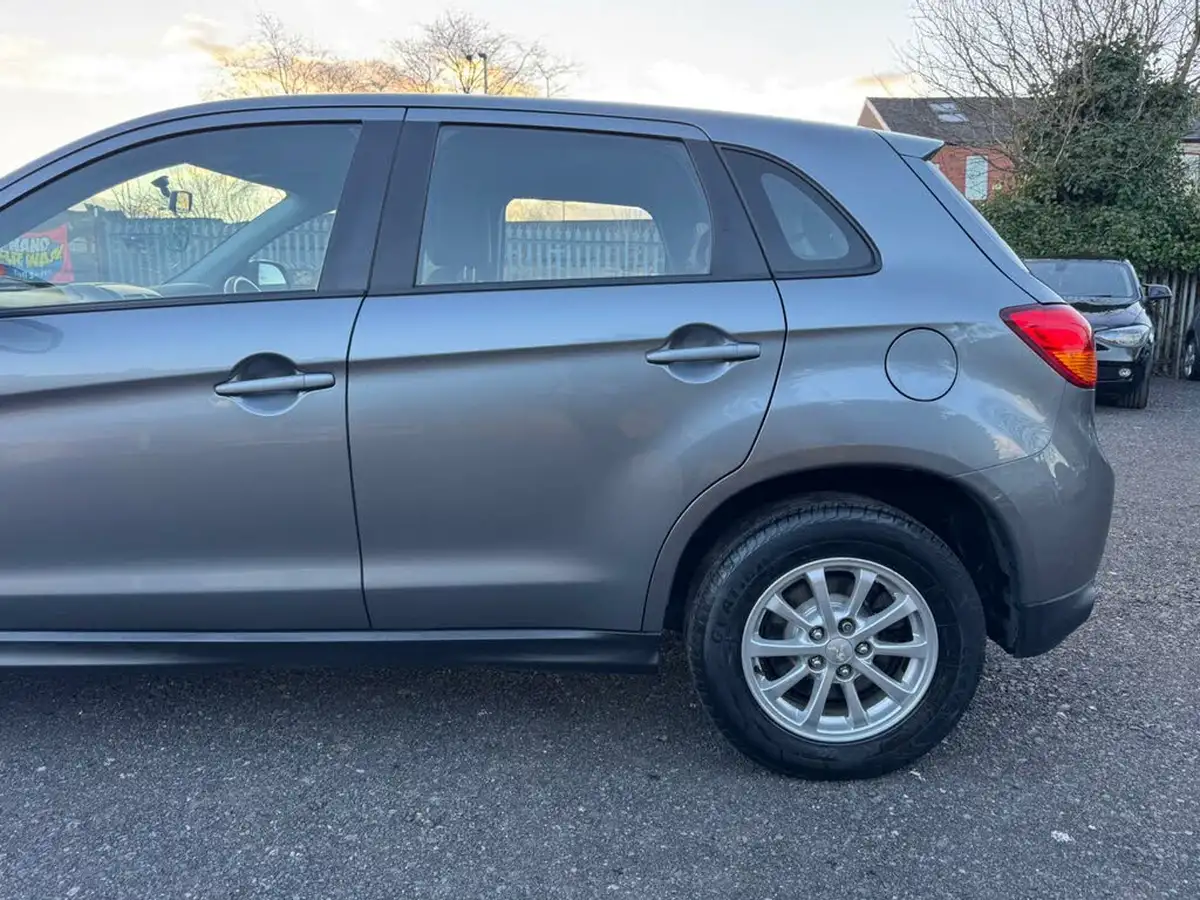 2014-mitsubishi-asx-16-2-big-16