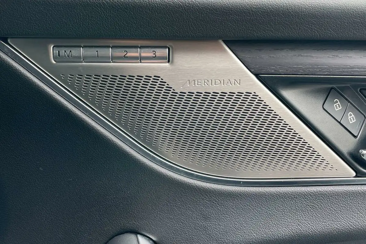2021-jaguar-f-pace-20-d200-r-dynamic-hse-mhev-big-52