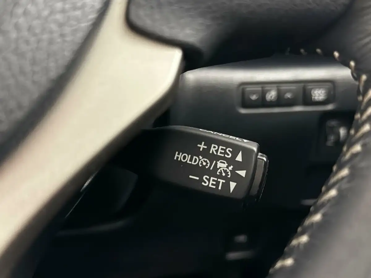 2018-lexus-is-300h-25-advance-lexus-navigation-big-23