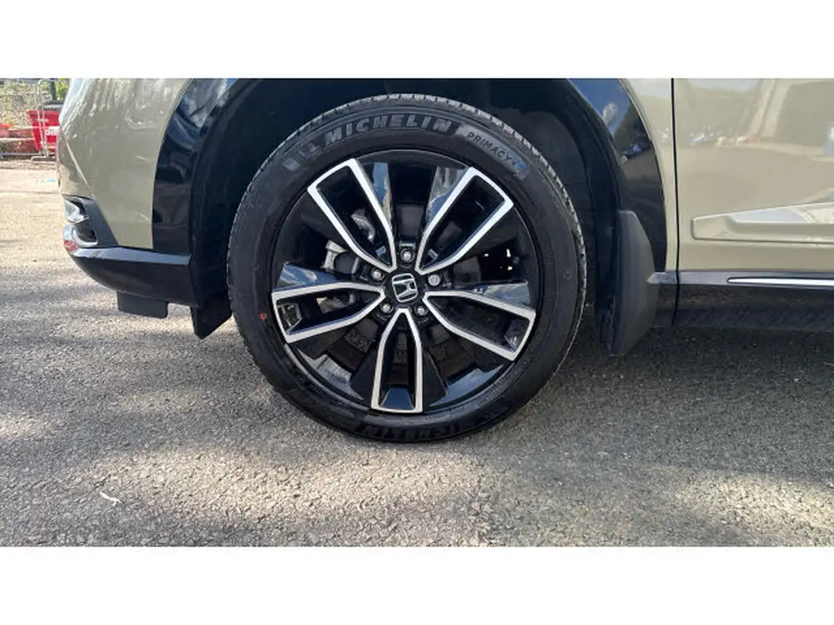2022-honda-hr-v-15-i-mmd-advance-big-16