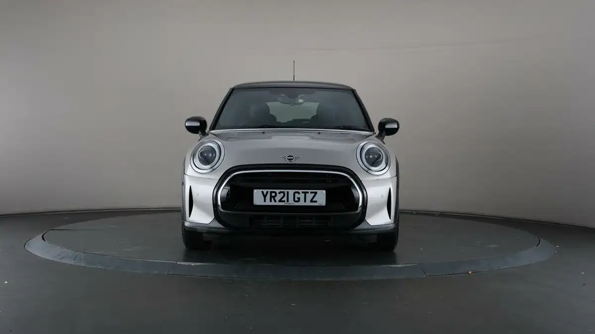 2021-mini-cooper-15-cooper-exclusive-hatchback-3d-big-47