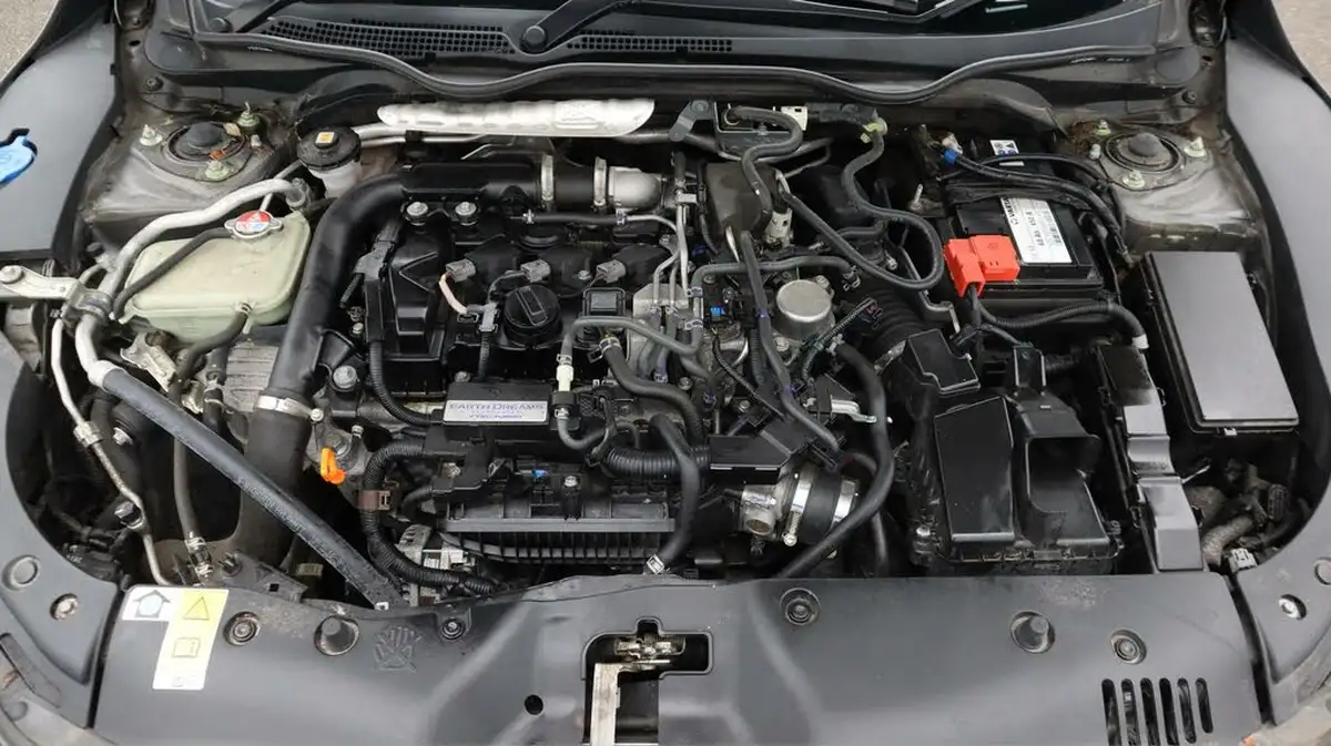 2021-honda-civic-10-vtec-turbo-se-hatchback-5d-big-19