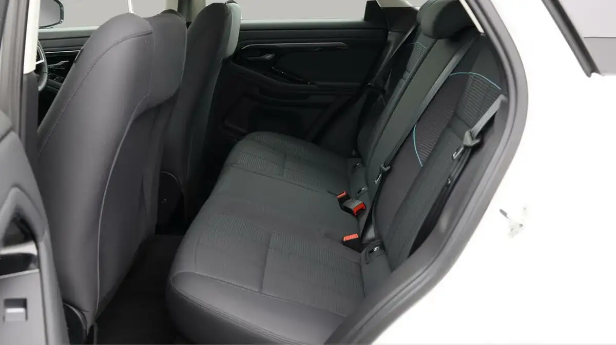 2021-land-rover-range-rover-evoque-20-d165-big-15