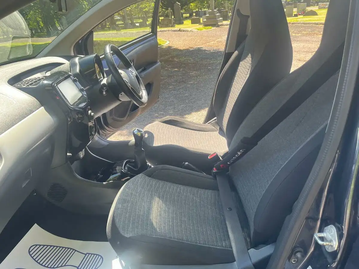 2016-citroen-c1-12-puretech-flair-82ps-5d-big-30
